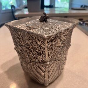 Rare Arthur Court bunny ice chest